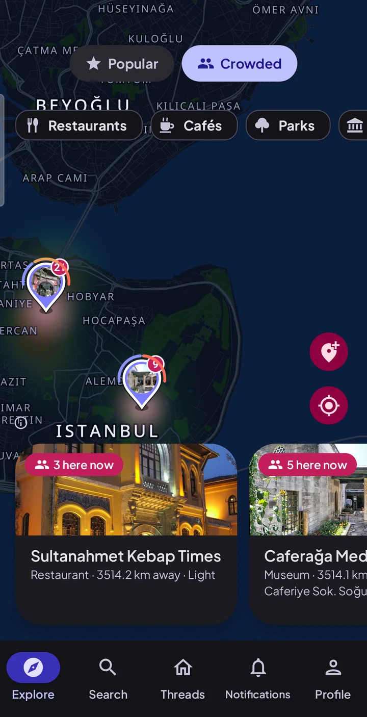 Istanbul on the Crowded view, Eminönü and Sultanahmet lit with people